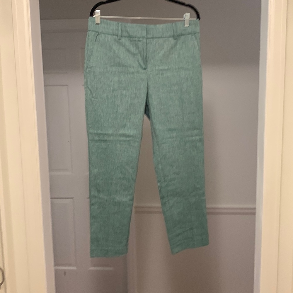 NWT Loft slim linen twill pants in green. Size 8